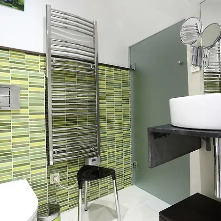 Bakea By Smiling Minneapolis