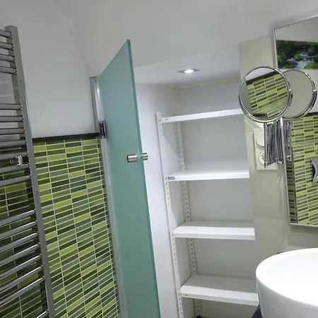 Bakea By Smiling * Minneapolis